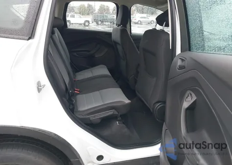 2019 Ford Escape S z USA, uszkodzony, nr VIN 1FMCU0F70KUB62076